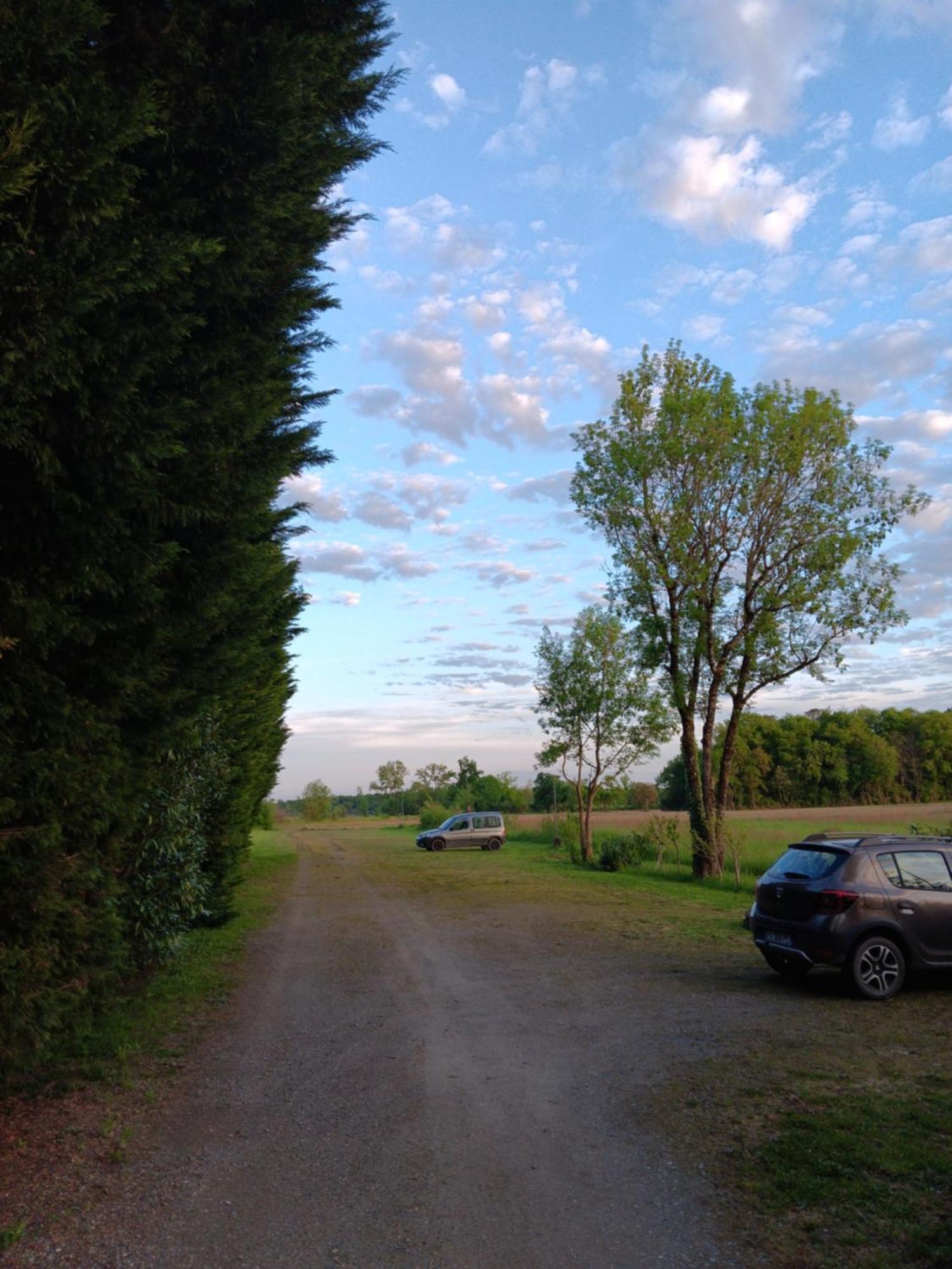 Gite Au Moulin Du Comte Bourrouillan Экстерьер фото